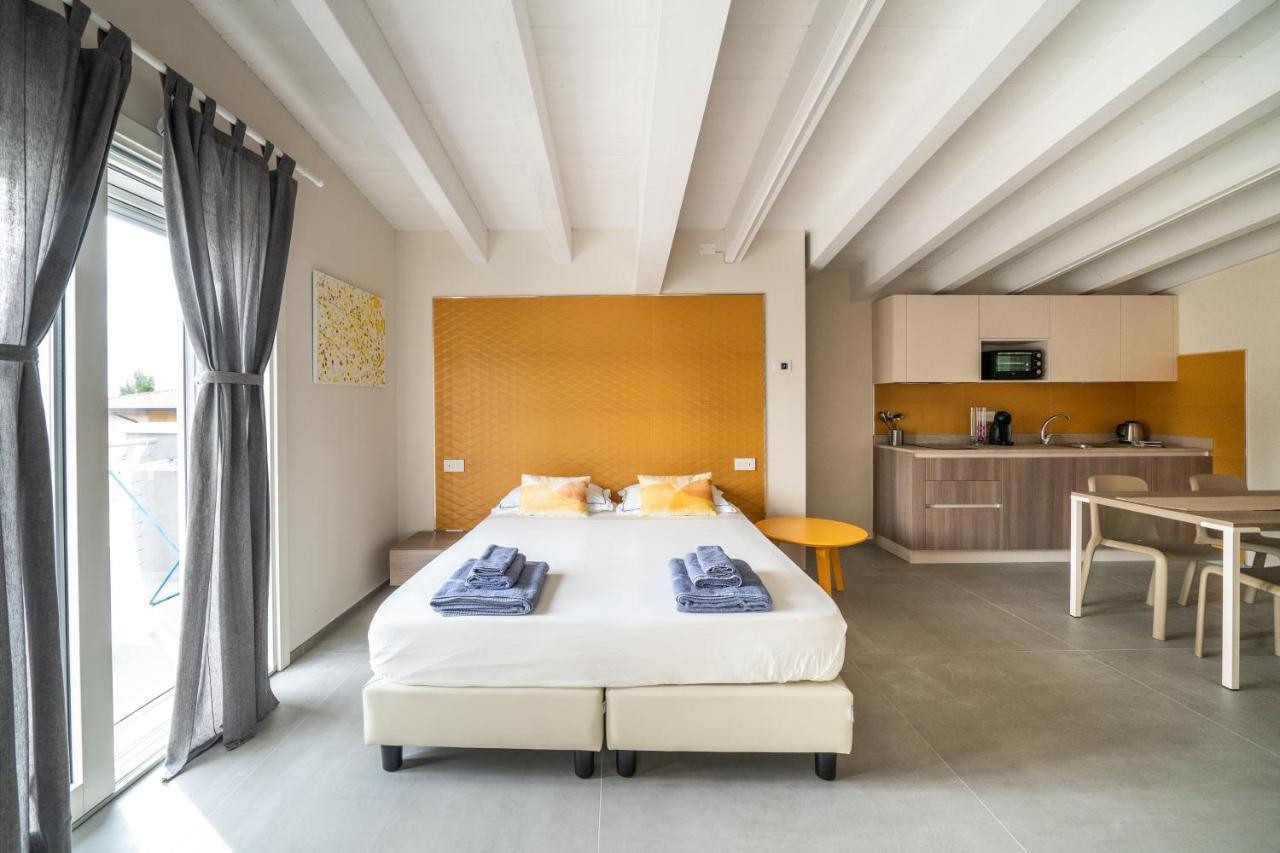 A Casa Di Sabina Hotel Desenzano del Garda Eksteriør billede
